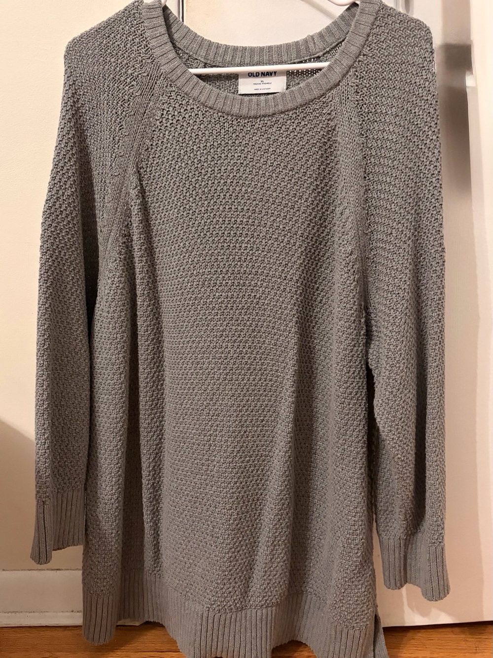 Old Navy Light Gray Crewneck Textured Knit Sweater